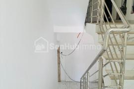 Très bel immeuble de 05 étages avec ascenseur aux Almadies