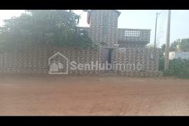 CHARMANTE VILLA NON MEUBLÉE À VENDRE À NGAPAROU