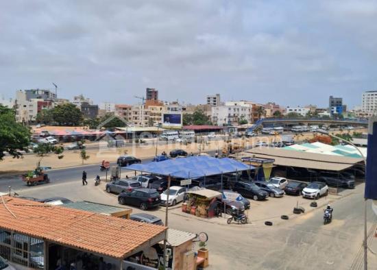 Appartement F3 à usage professionnel en bordure de la VDN
